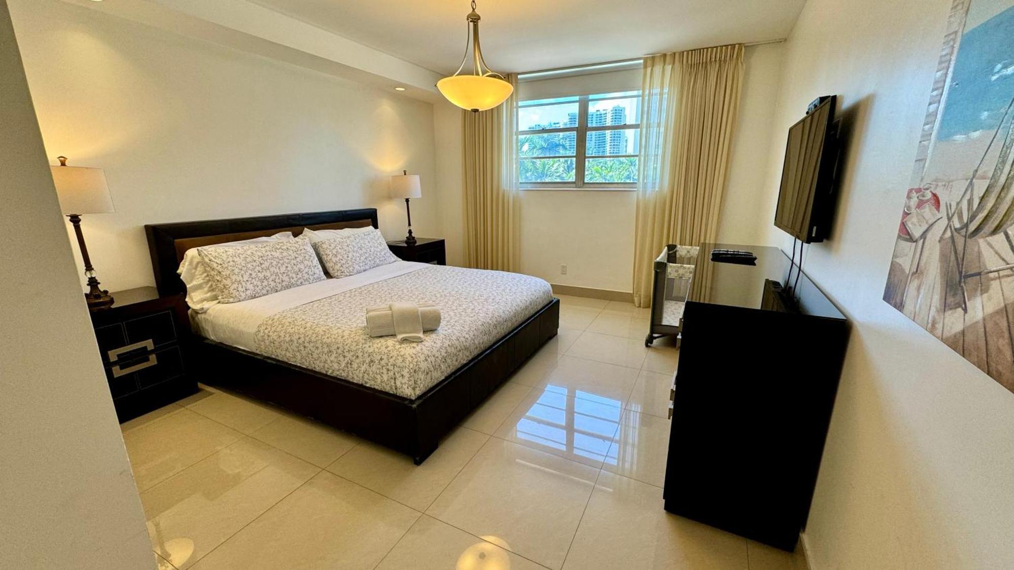 Sunny Isles Condo Resort Μαϊάμι Μπιτς Εξωτερικό φωτογραφία